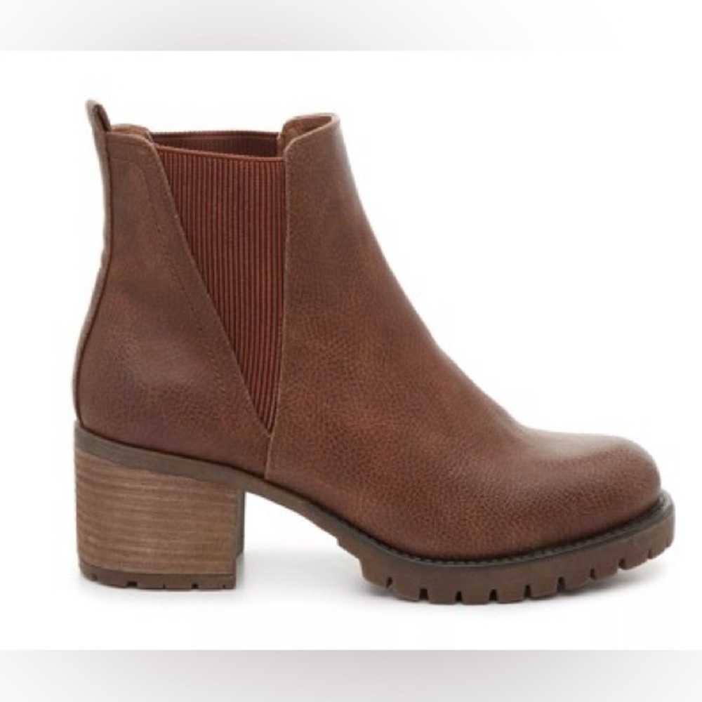 S45. NWT Mia Jody Chelsea Boot Luggage Brown Faux Leather 9.5M - Picture 3 of 10